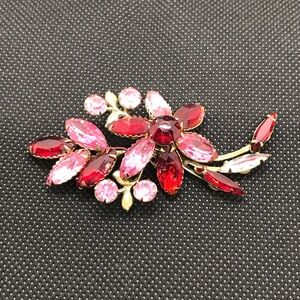 vintage Floral red and pink rhinestone brooch (Damaged)